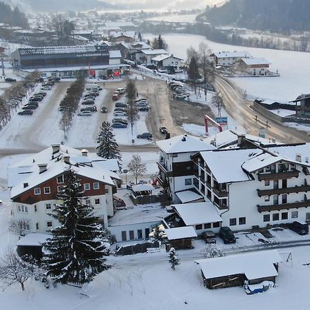Sport Und Familienhotel Klausen 티롤 키르흐베르크 외부 사진