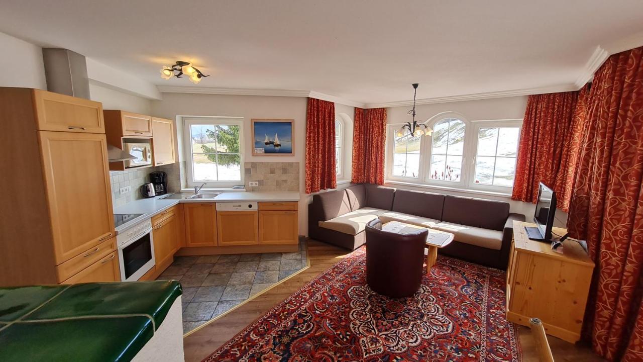 Sport Und Familienhotel Klausen 티롤 키르흐베르크 외부 사진