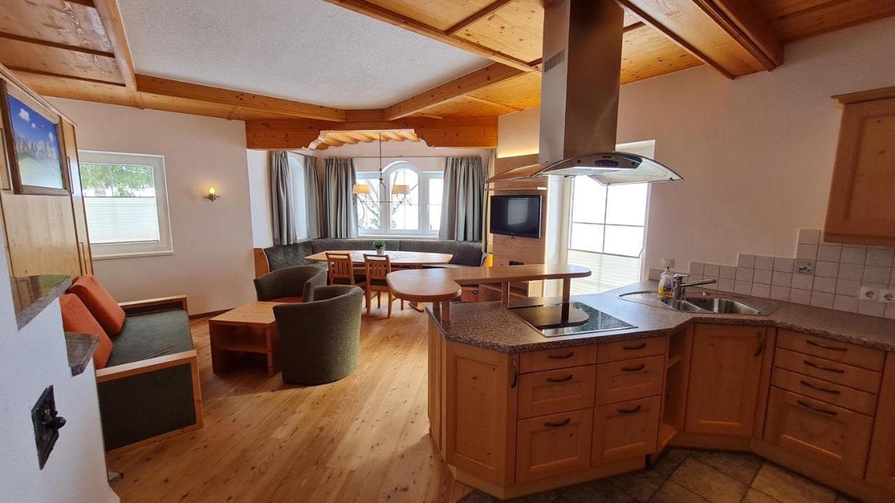 Sport Und Familienhotel Klausen 티롤 키르흐베르크 외부 사진